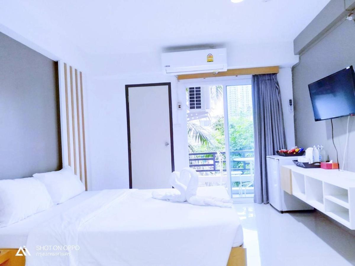 בנגקוק Beerapan Hotel מראה חיצוני תמונה