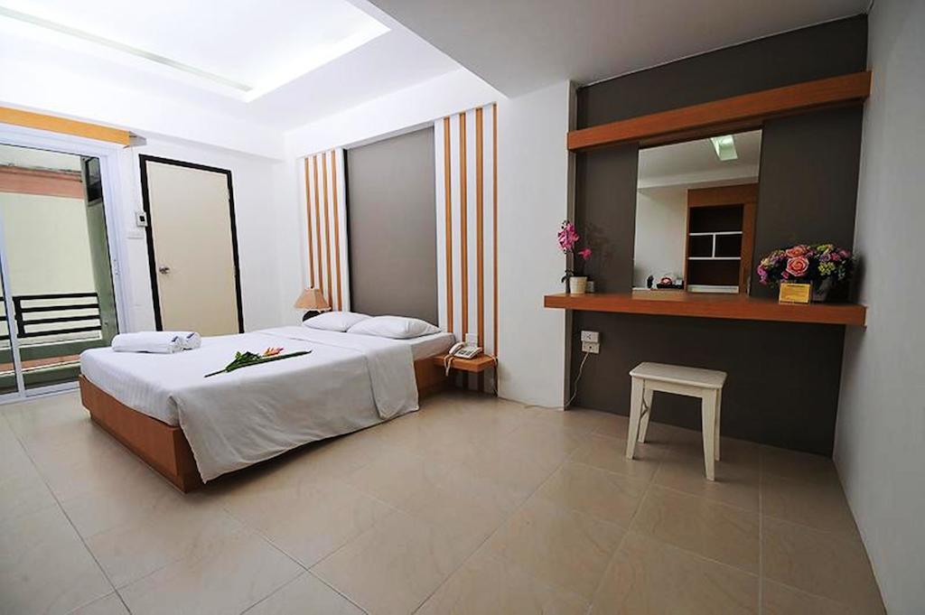 בנגקוק Beerapan Hotel חדר תמונה