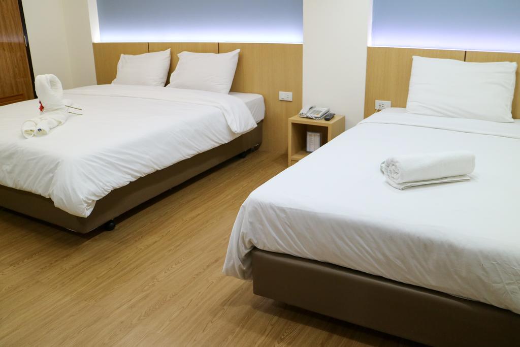 בנגקוק Beerapan Hotel מראה חיצוני תמונה