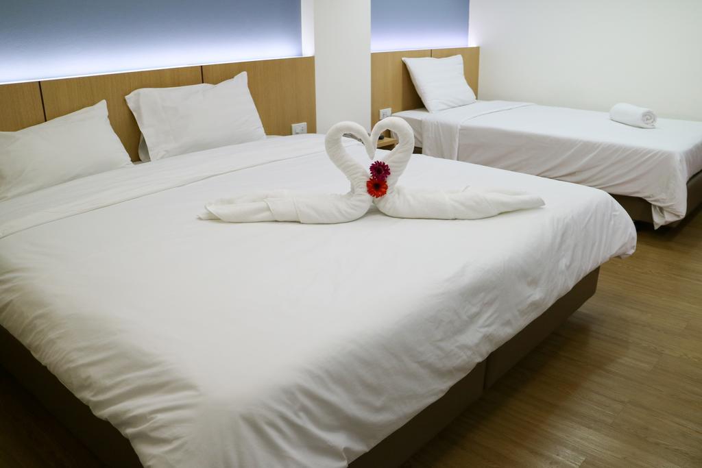 בנגקוק Beerapan Hotel מראה חיצוני תמונה